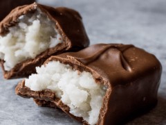 Coconut with a hint of chocolate 